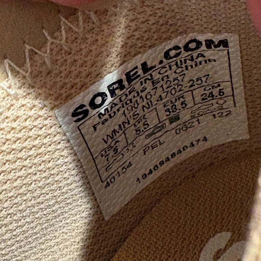 NWT Sorel Out N About III Wedge Bootie Women Tan 7.5 Waterproof Suede Chelsea